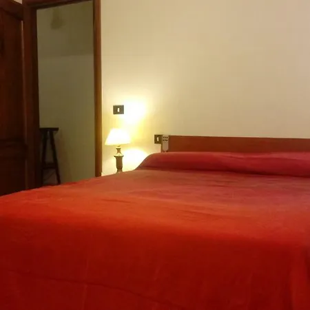 Guest house Ampia Camera Matrimoniale Nel Cuore Di *